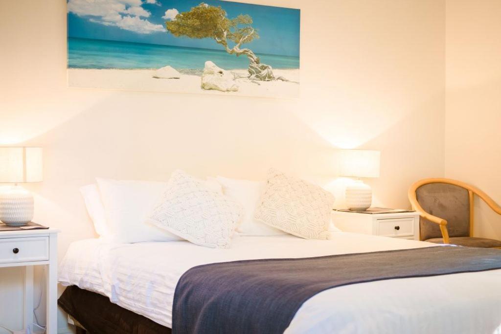 Beachhouse 4* Redcliffe