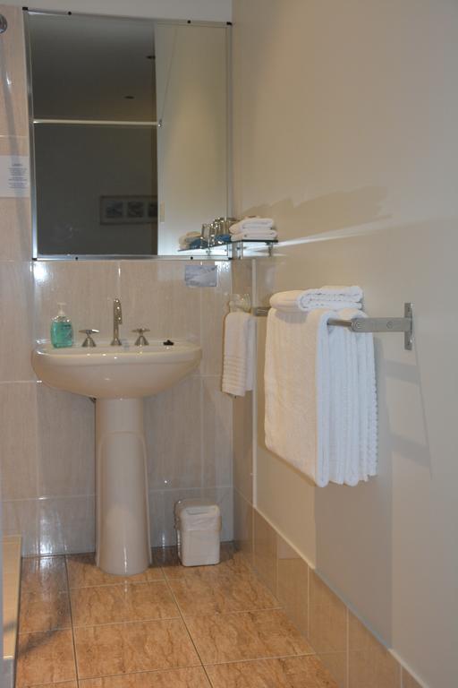 Beachhouse 4* Redcliffe